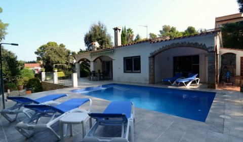 PP 616 Ferienvilla für 6 Personen mit privatem Pool am Playa de Pals an der Costa Brava